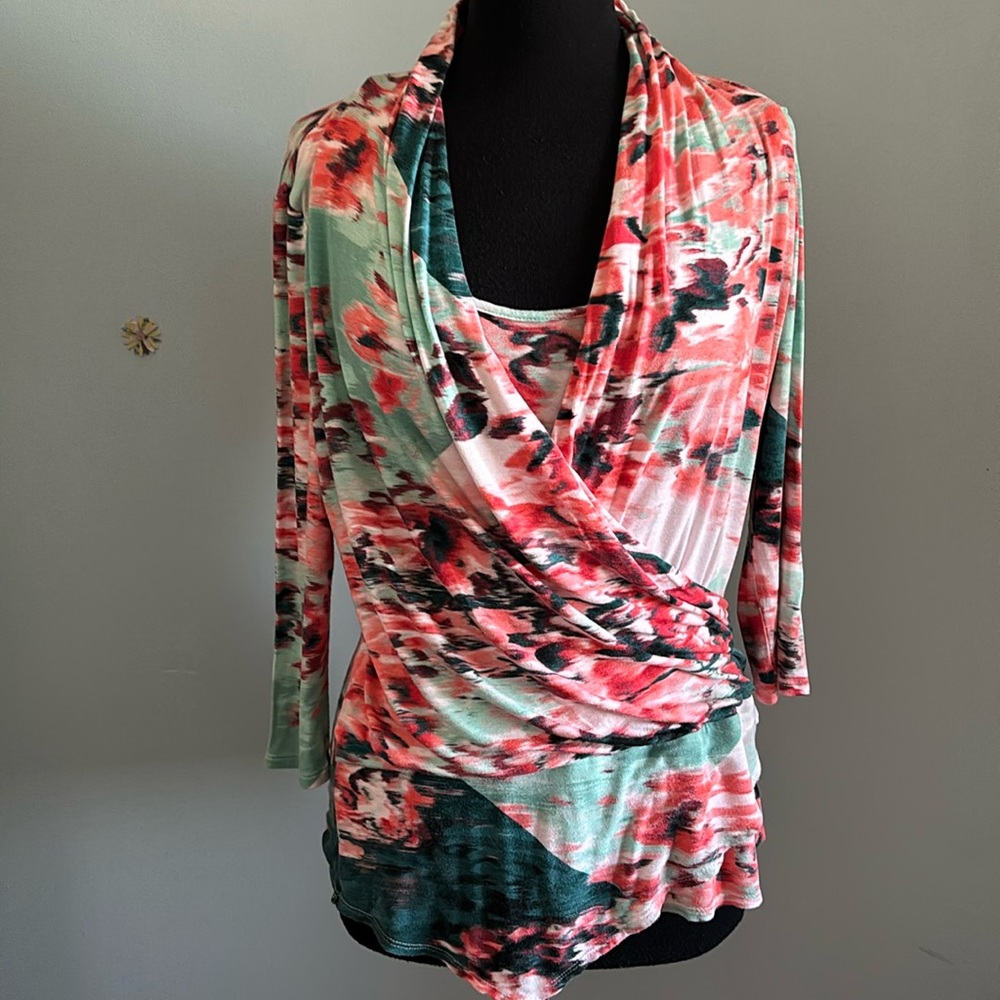 ⭐️Host Pick 5/$25 Jennifer Lopez Cora Rose Draped Top Size S